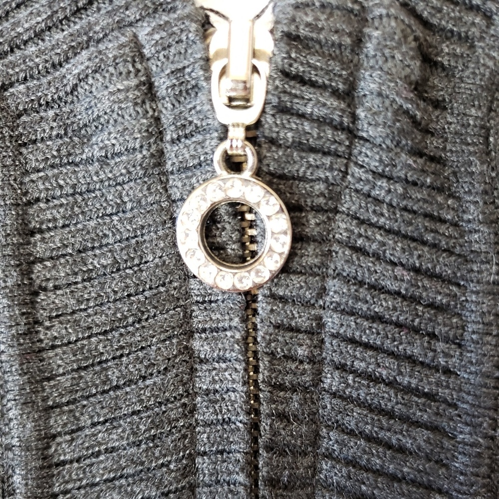 Sweater - Picture 2 of 3